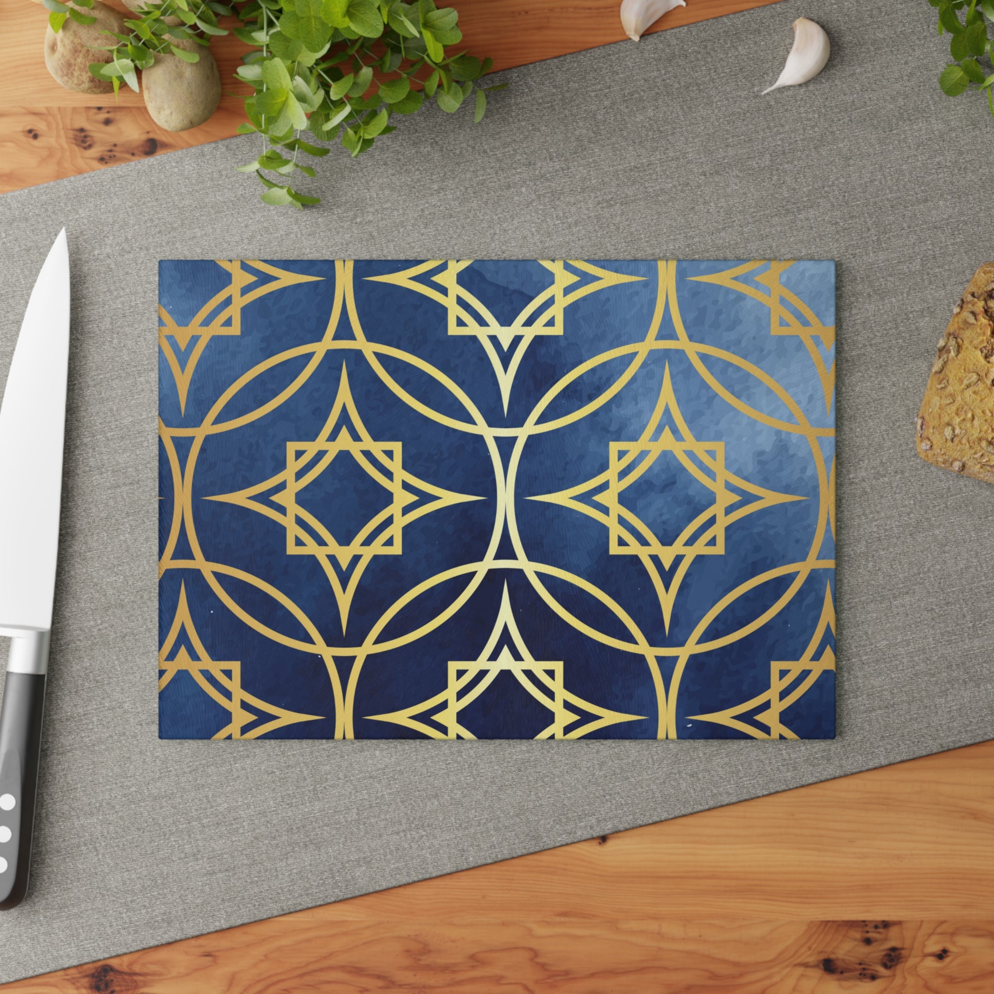 Elegant Geometric Glass Cutting Board - Perfect for Entertaining and Gift-Giving